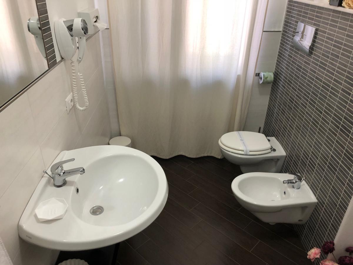 سان كاتالدو B&B Rosaly المظهر الخارجي الصورة