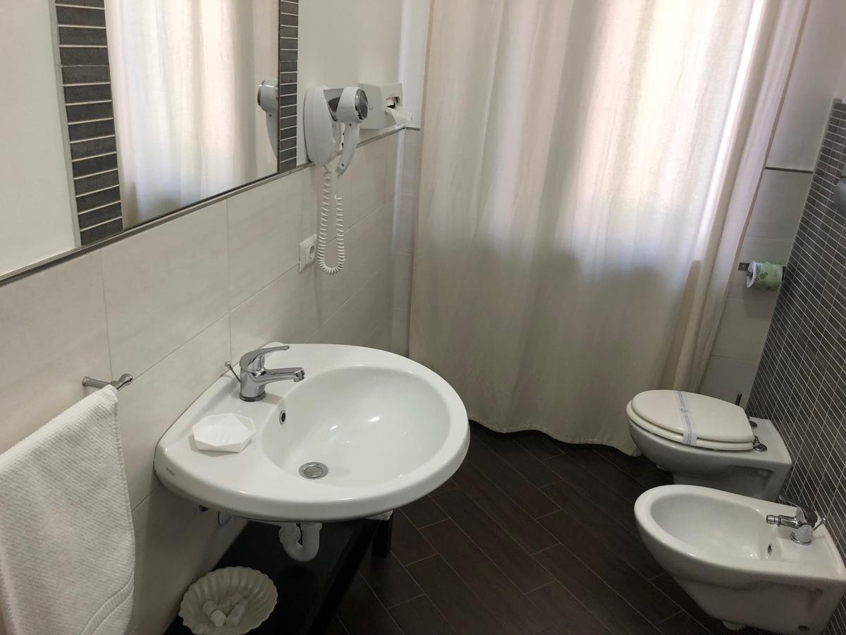 سان كاتالدو B&B Rosaly المظهر الخارجي الصورة